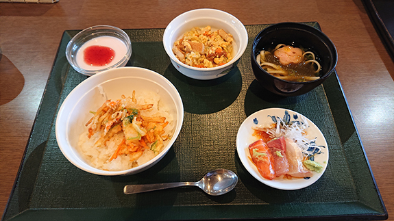 写真：お刺身定食