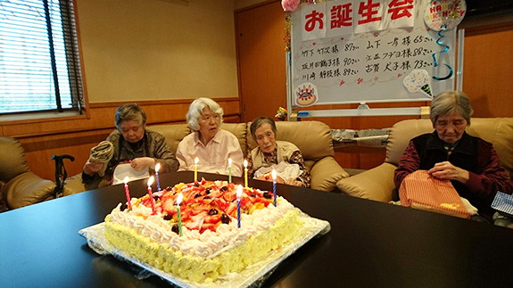 写真：お誕生会